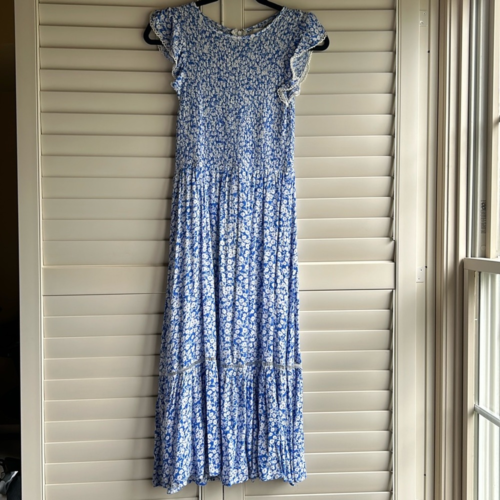 Lost & Wander blue floral midi dress size small